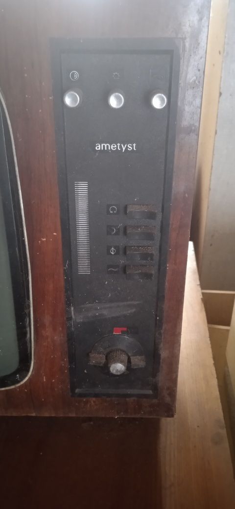 Telewizor ametyst