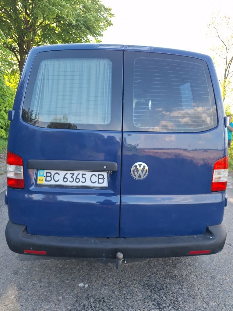 VOLKSWAGEN Transporte T5 VW пасажир 8 місць