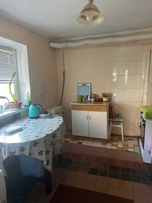 Продам будинок с.Святопетрівське.Горище,криниця,6 соток,газ