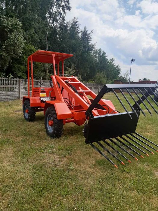 Miniładowarka Silla 4x4, ładowacz, koparka, Weidemann, Casse, Kubota
