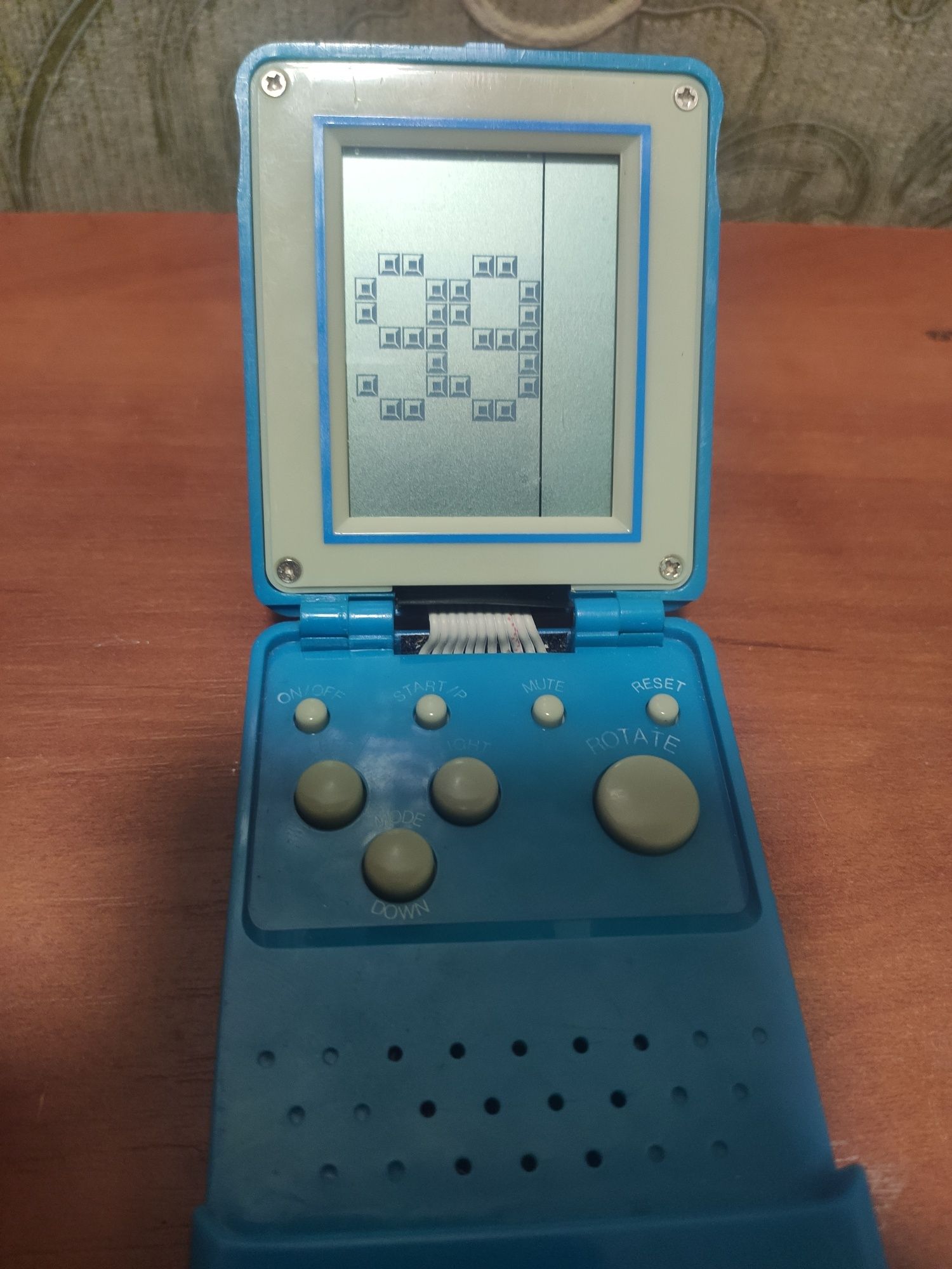 Продам игрушка Apollo