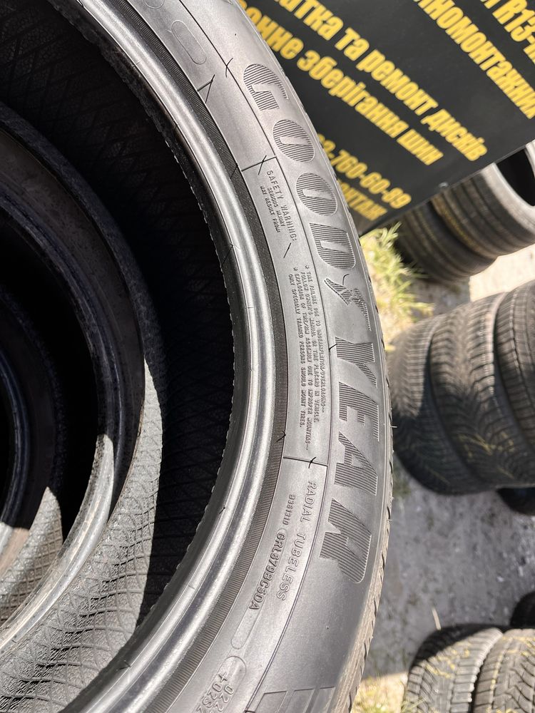 Шини 215/60 R17 Goodyear Efficient Grip резина бу літо