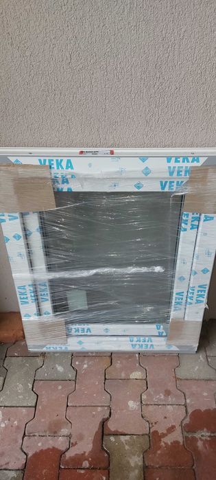 Okno nowe szare trzyszybowe