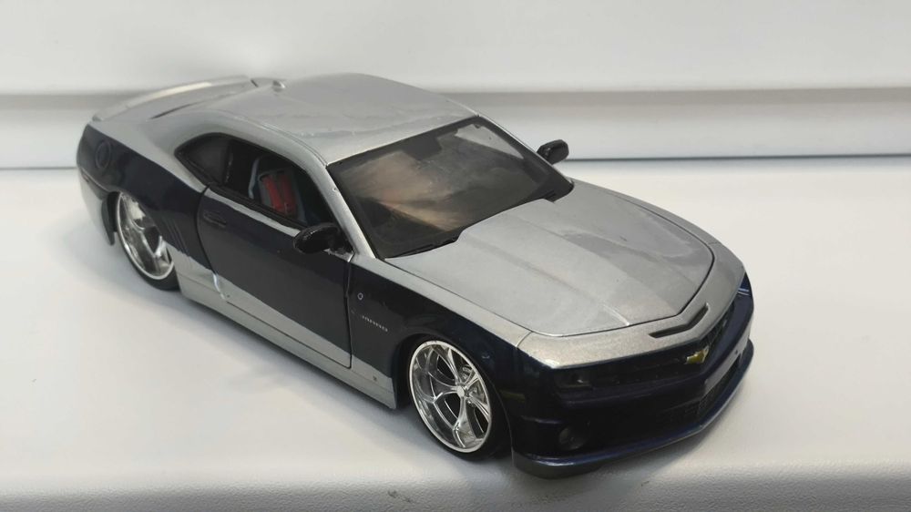 Модель, машинка Chevrolet Camaro 2010 1.24 Maisto Prorodz