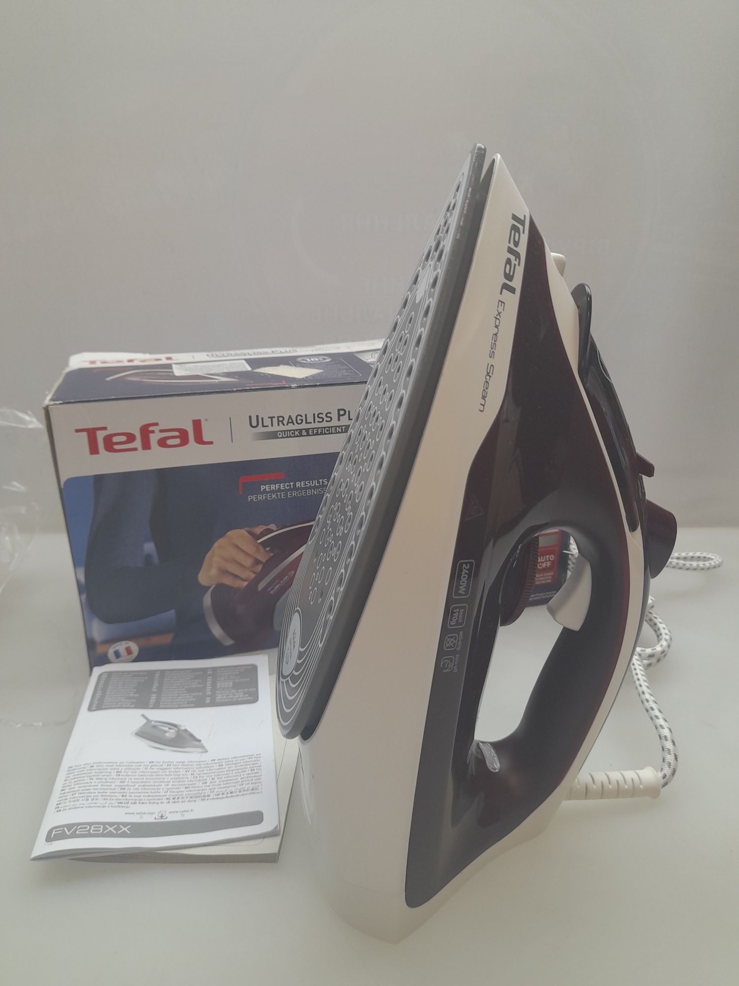 Праска TEFAL  FV2835