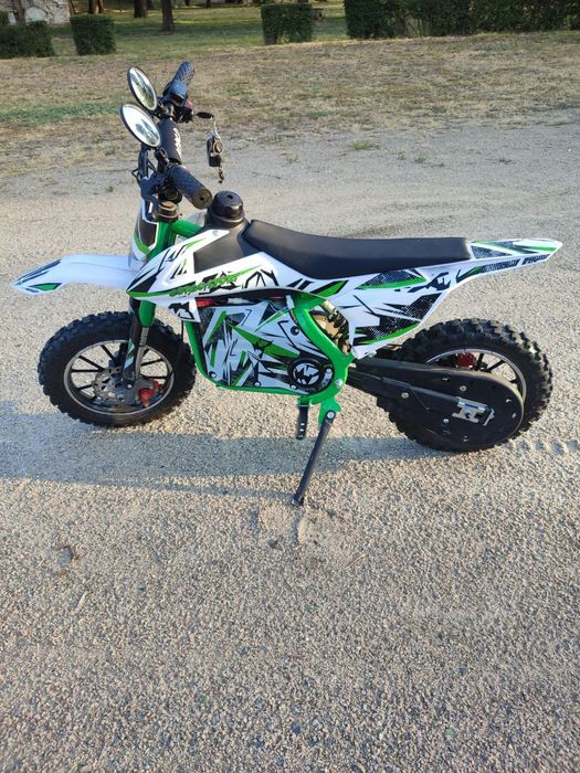 Продам детский электрический питбайк ( элетромотоцикл)