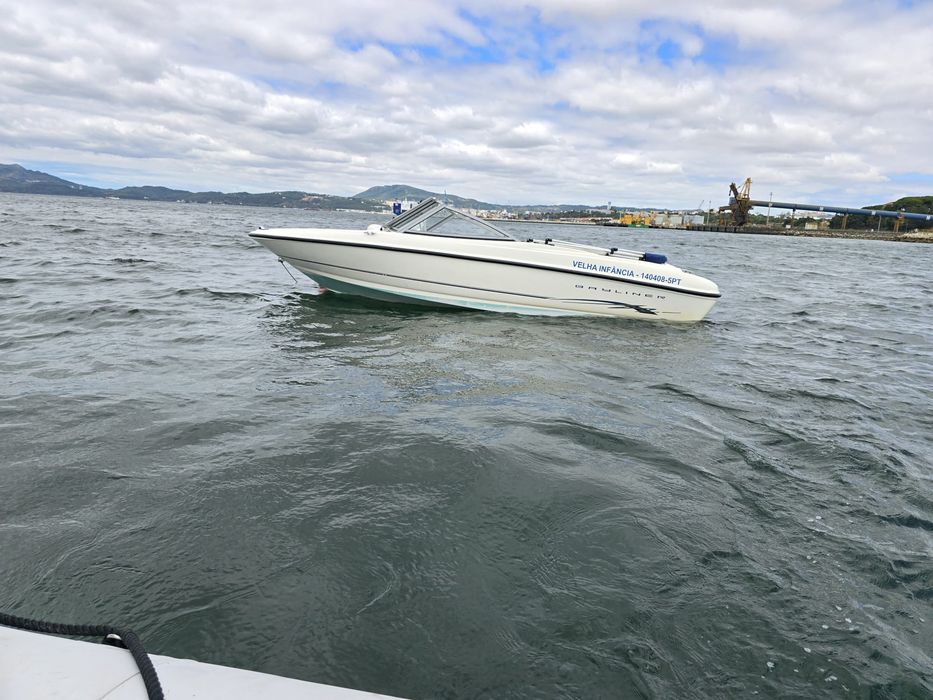 Bayliner 175 Mercruiser 3.0 135cv ano 2004 c/ atrelado