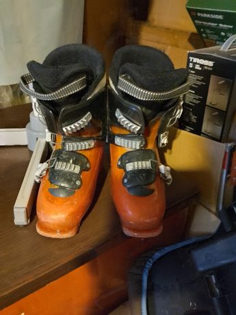 Buty narciarskie młodzieżowe Salomon