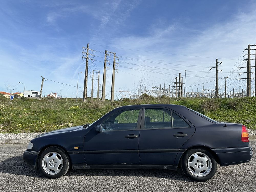 Mercedes-benz c200D