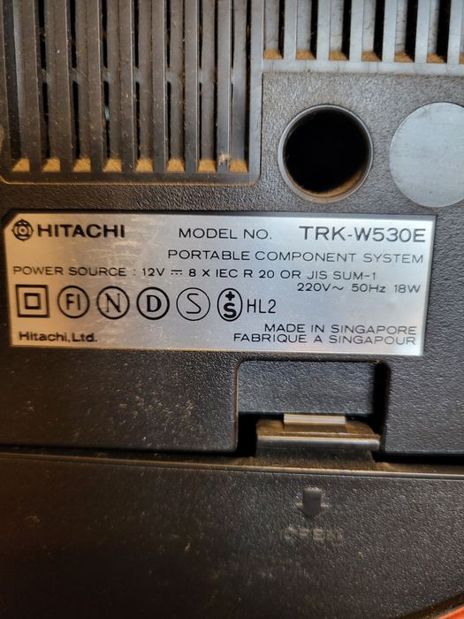 Radiomagnetofon Hitachi