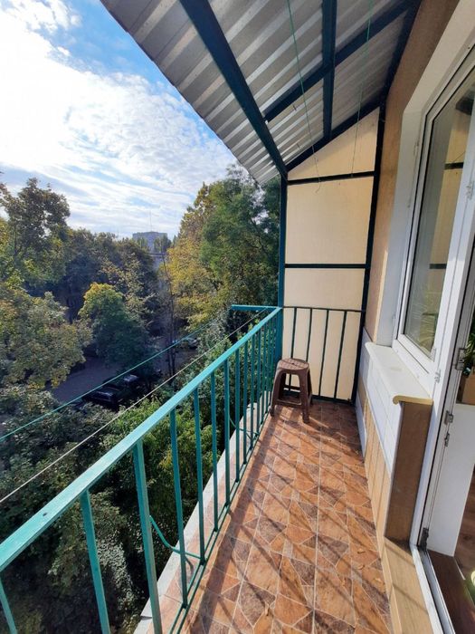 1-кімнатна на Черемушках | капремонт, балкон, відмінна локація