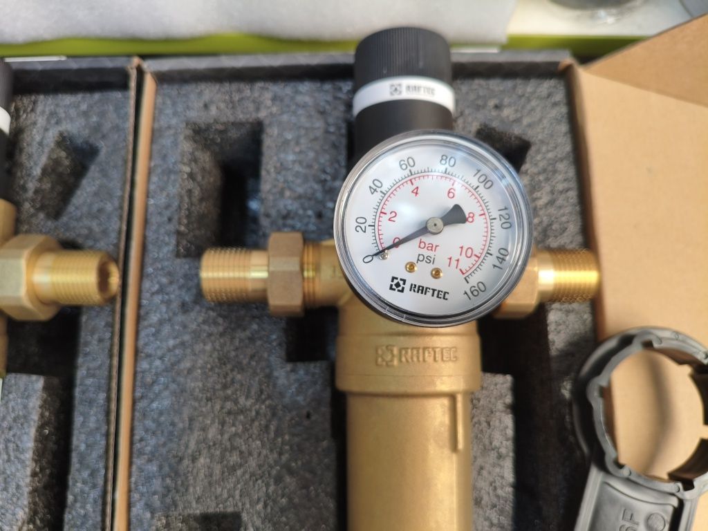 Фільтр  з редуктором  холодна і гаряча вода RAFTEC