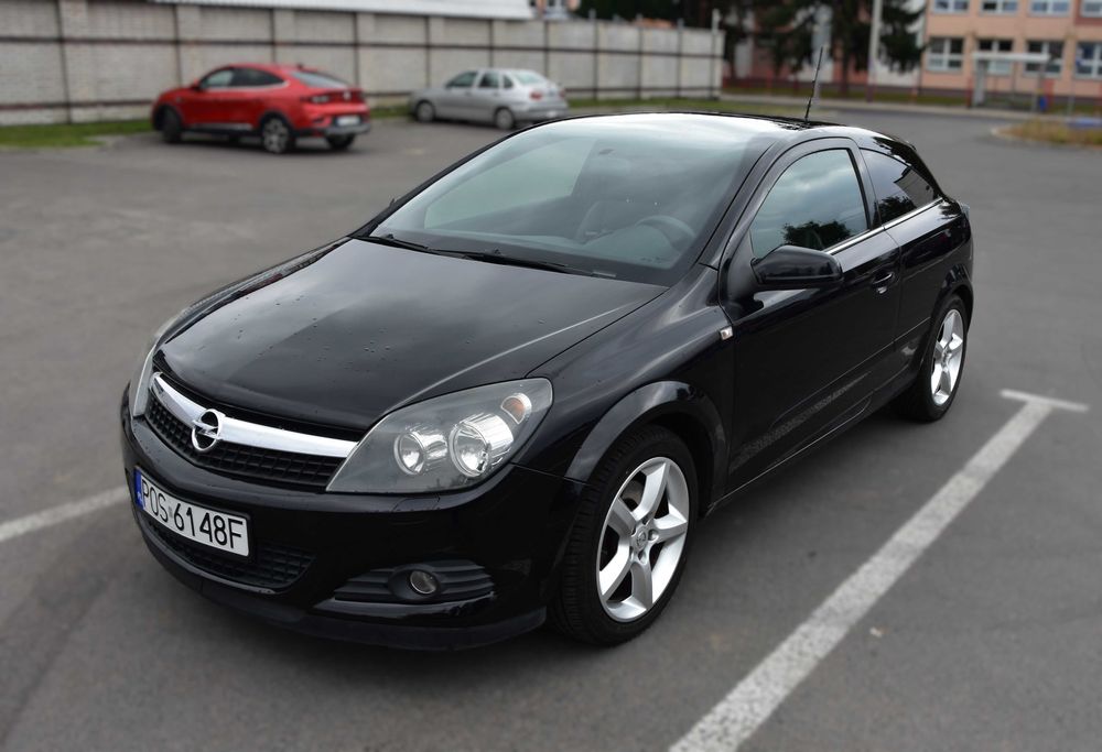 Opel Astra H GTC 1.7 CDTI Panorama