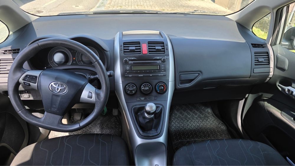 Vendo Toyota Auris