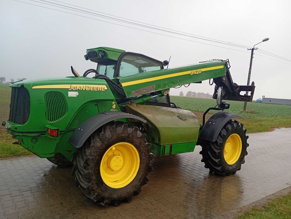 Ładowarka John Deere 3420