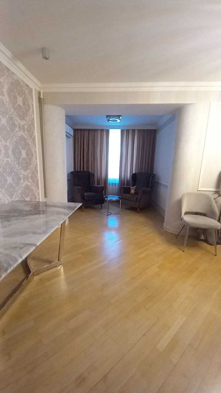 Сдам  3-к квартиру  91м с ремонтом, техникой, в районе парка Шевченко