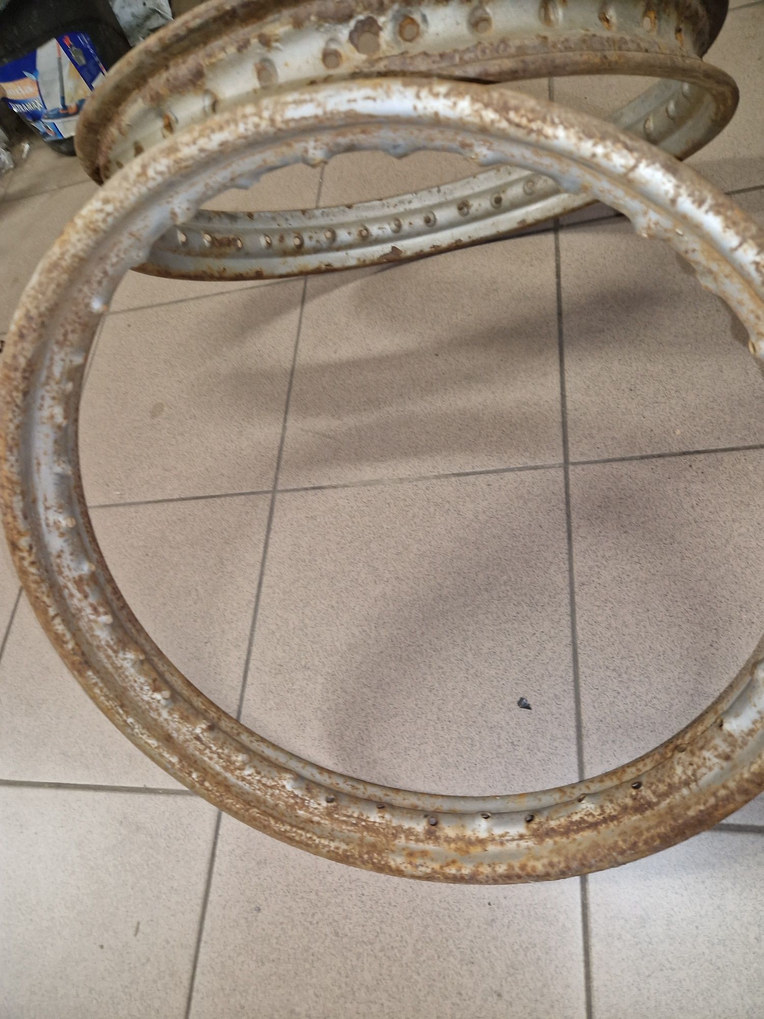 Obrecze Rawki felgi kola wsk 125 175  oryginal prl 1,85-18"