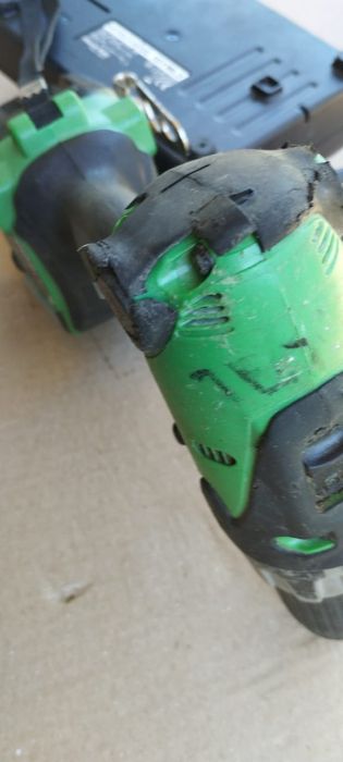 Шуруповерт Hitachi DS18DSL