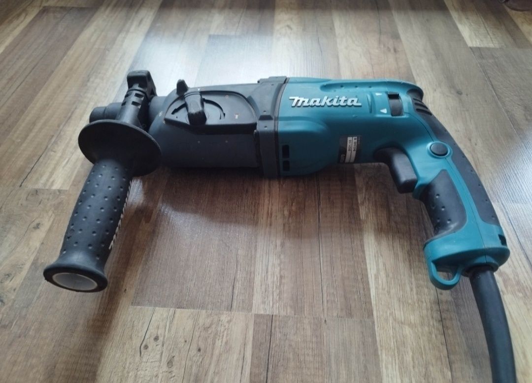 Młotowiertarka Makita hr2470