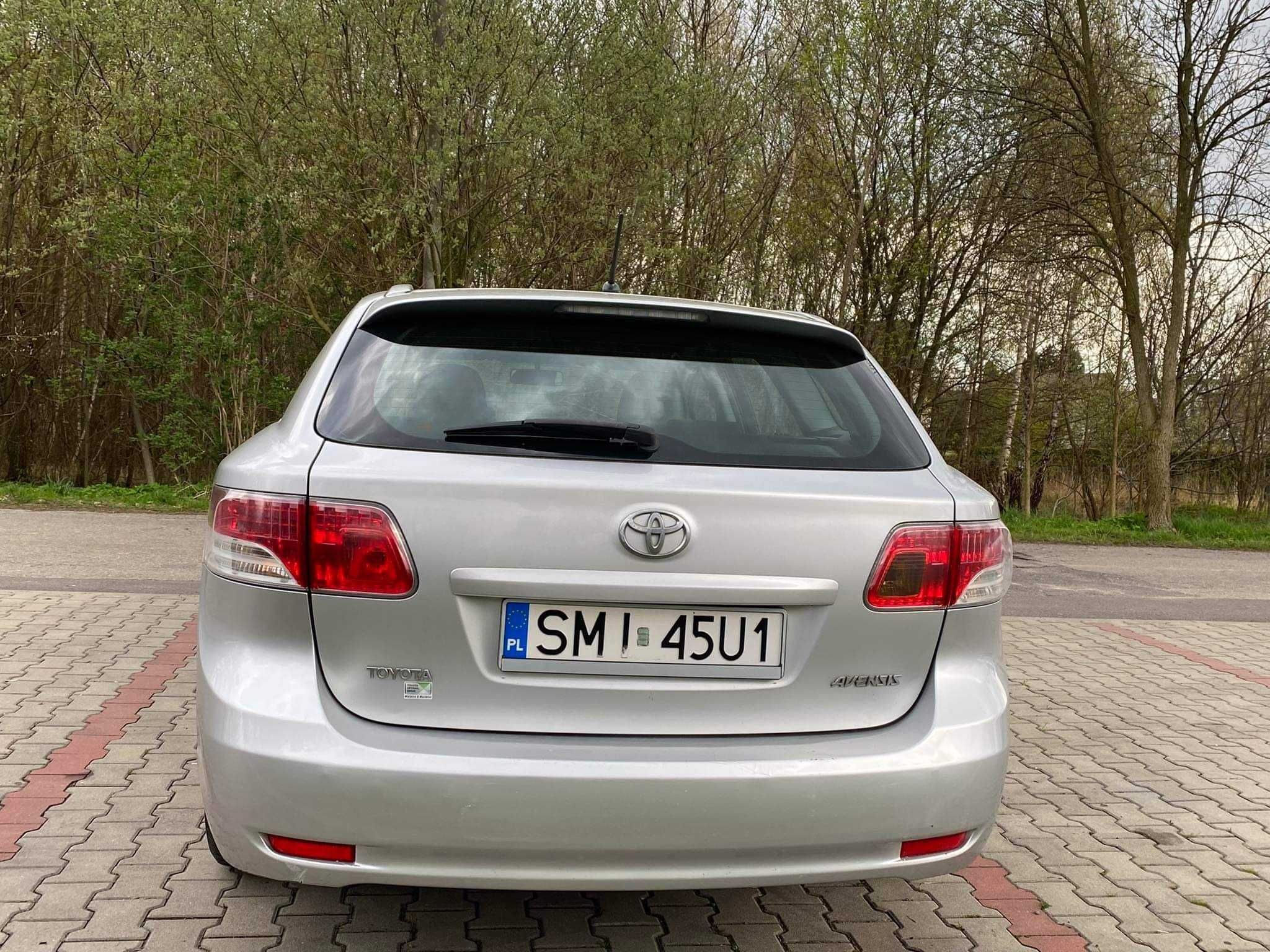 Toyota Avensis 2.0 Polska