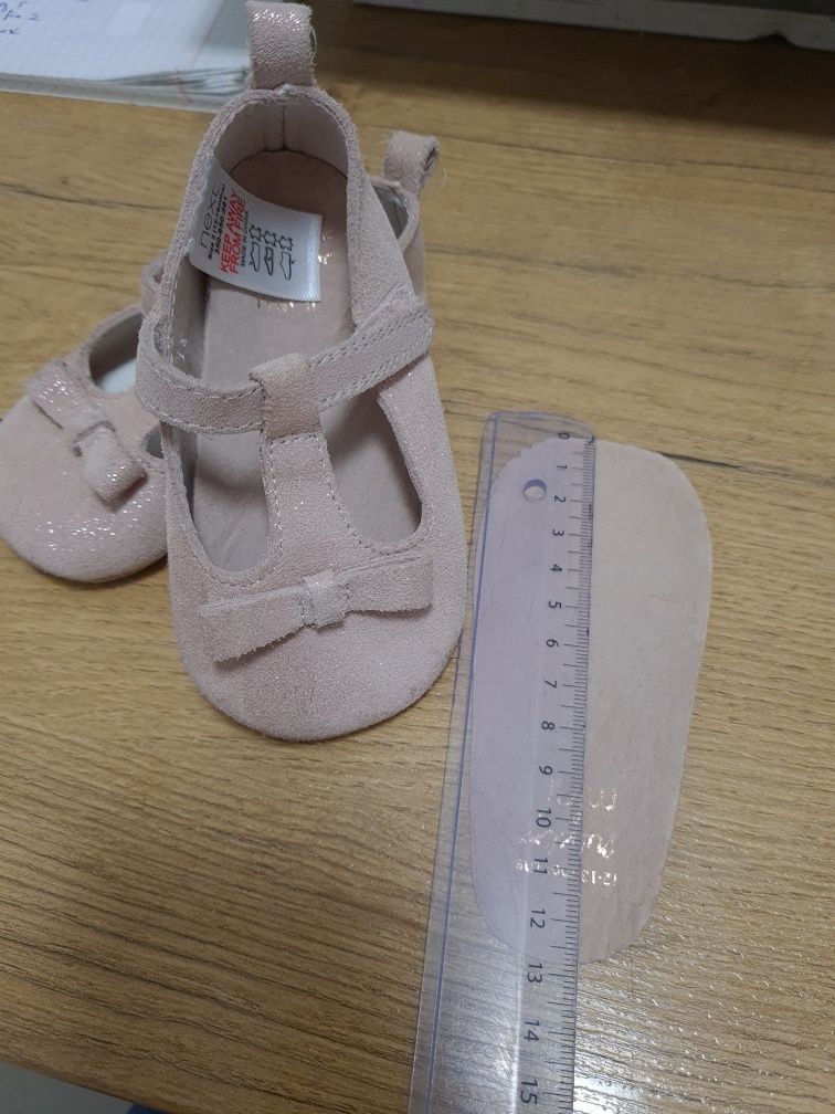 Sandałki niechodki z kokardką r.20-21 ok 13cm