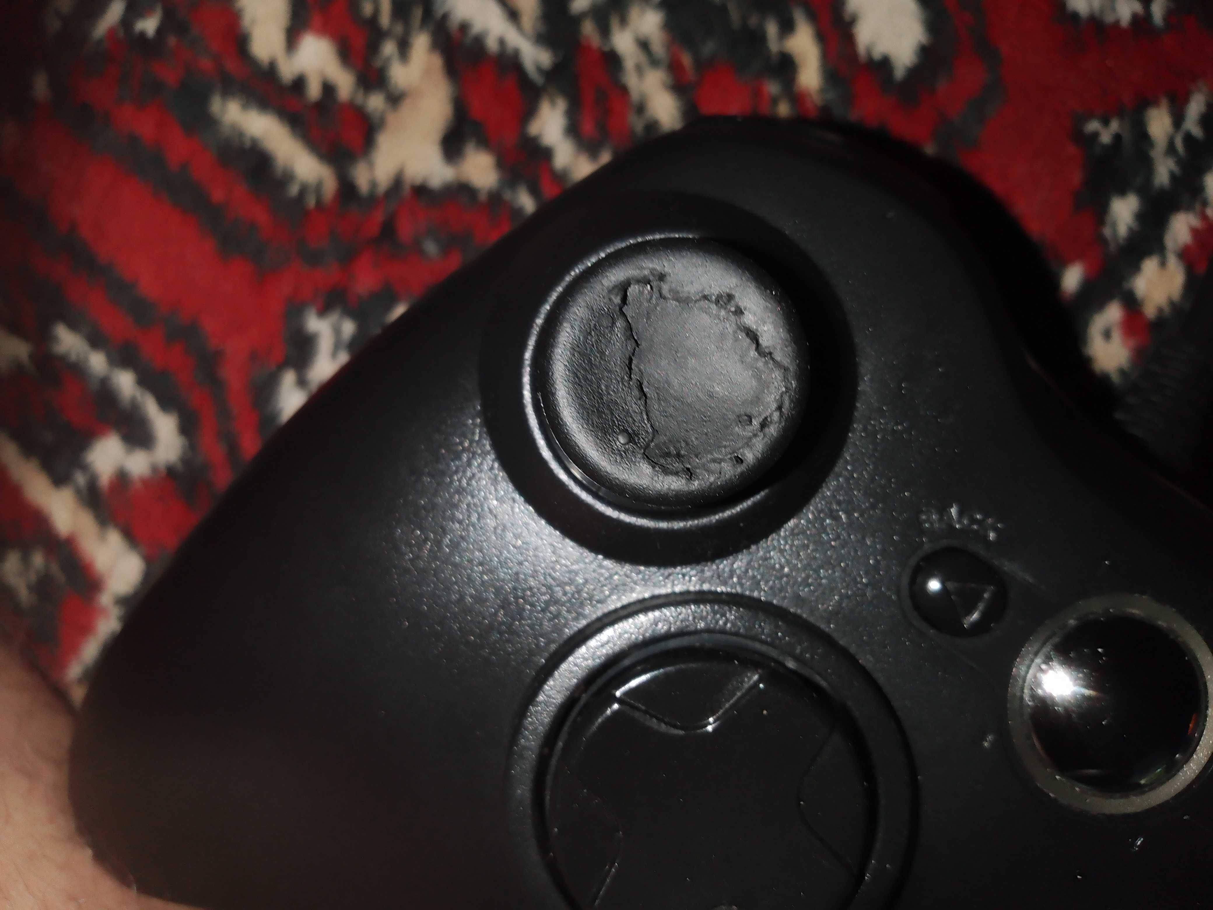 Геймпад Xbox 360 black с одним косметическим дефектом