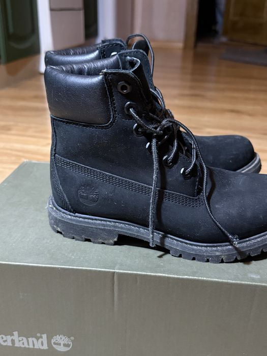 Timberland жіночі 37,5  23,5 см