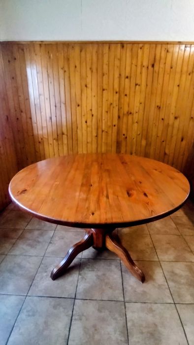 Duży okrągły stół dębowy 130cm x 75cm