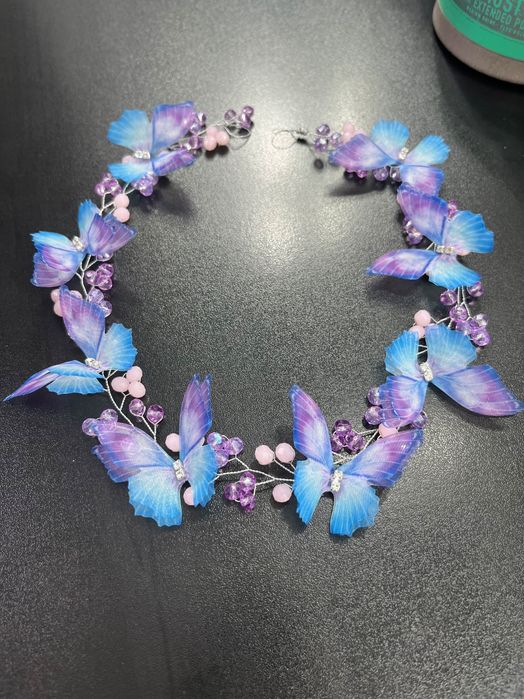 Віночок ручної роботи до святковий сукні