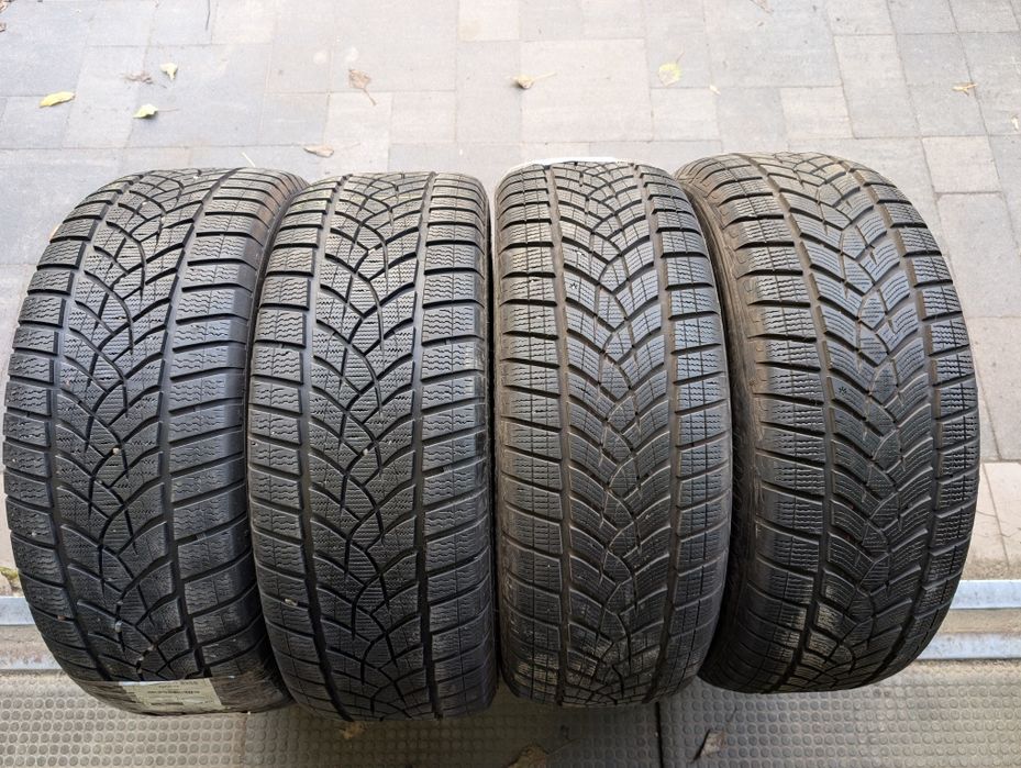 Зимняя резина 235/55 R19 Goodyear Ultragrip