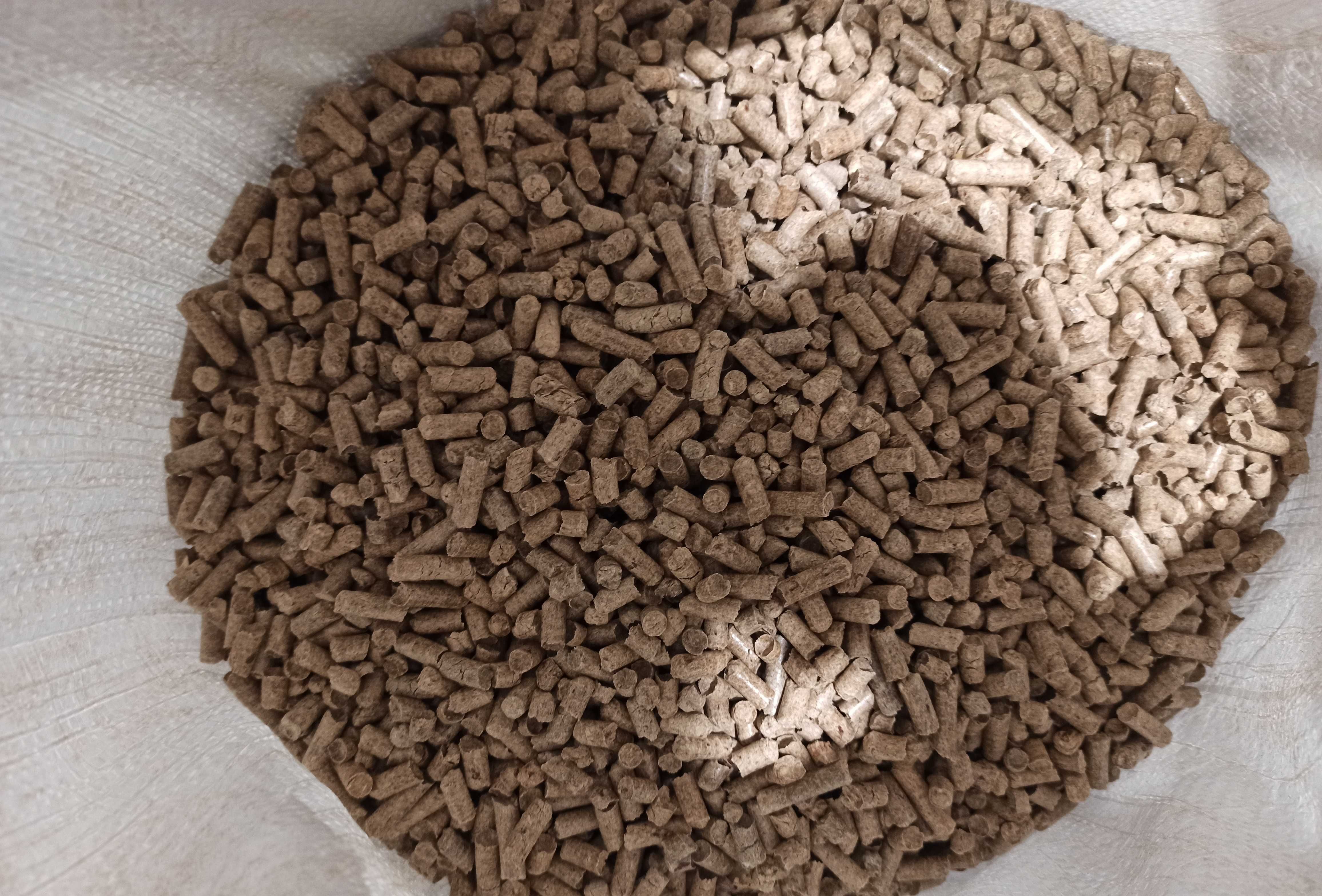 Pellet drzewny -1005kg- Korzystna cena + wysoka jakość -Paleta/Big Bag