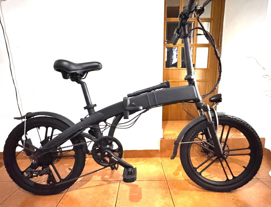 Bicicleta eléctrica dobrável