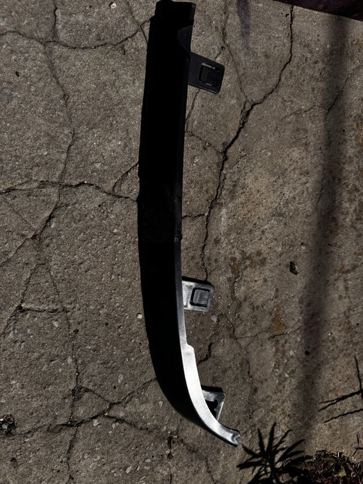 Накладка фар ВАЗ 2115 (ліва)