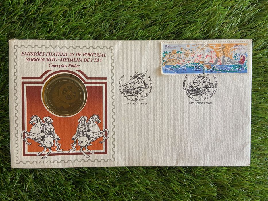 Sobrescrito Moeda do primeiro dia 1987