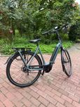 Gazelle Ultimate C380+ Low‑Step • rok 2024 • Industry Grey Matte