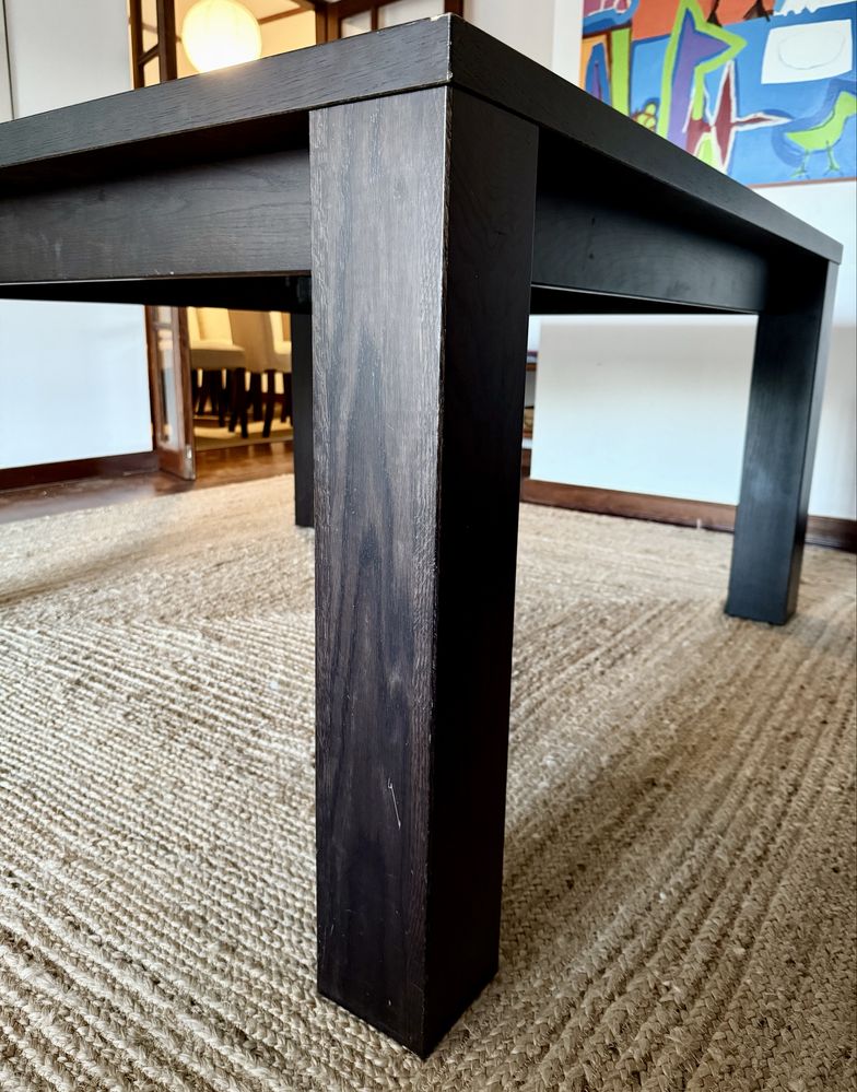 Mesa de Jantar 140x140 cm + 8 Cadeiras Estofadas — Conjunto Completo