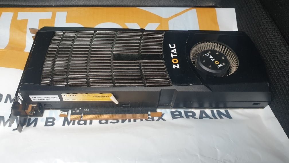 Відеокарта GTX 570