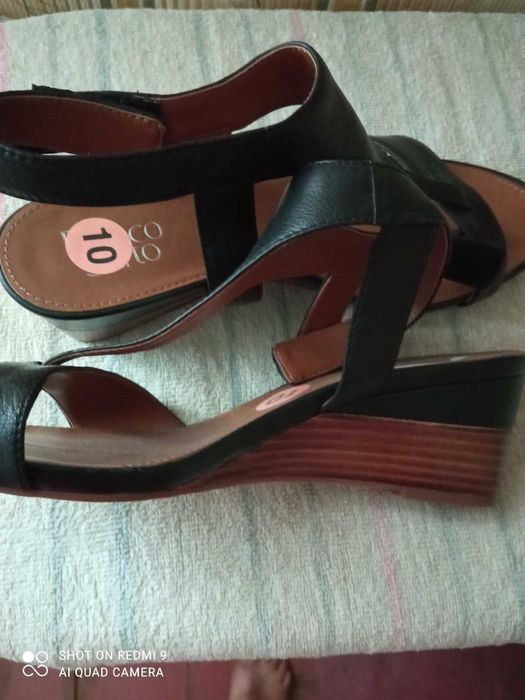 Босоніжки нові ...