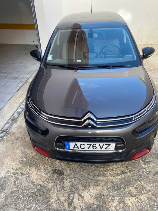 Citroen C4 bem conservado!
