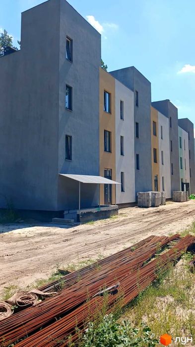 Квартира біля хвойного лісу за 16050 дол.США, поруч метро Лісова