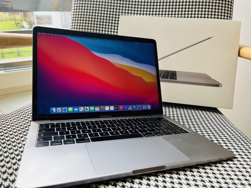 MacBook Pro 13” 2017, stan idealny