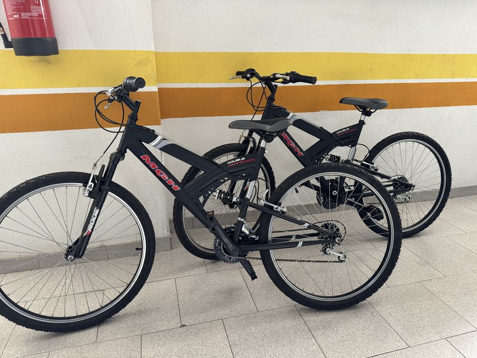 Duas bicicletas MGH