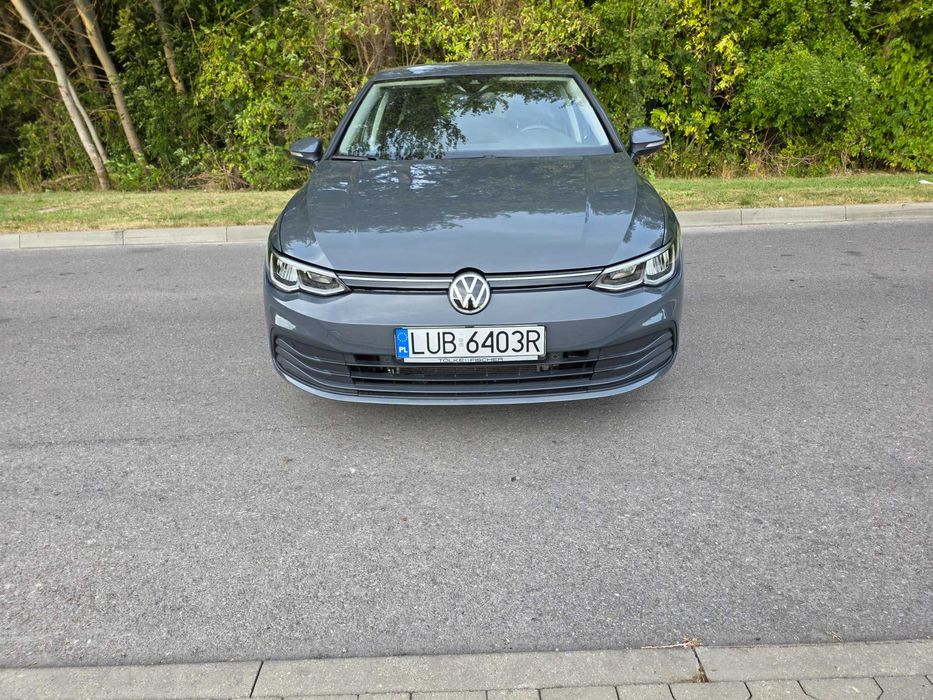 VW Golf VIII 1.5TSI 150KM Niski przebieg SERWIS Virtual Cockpit Led