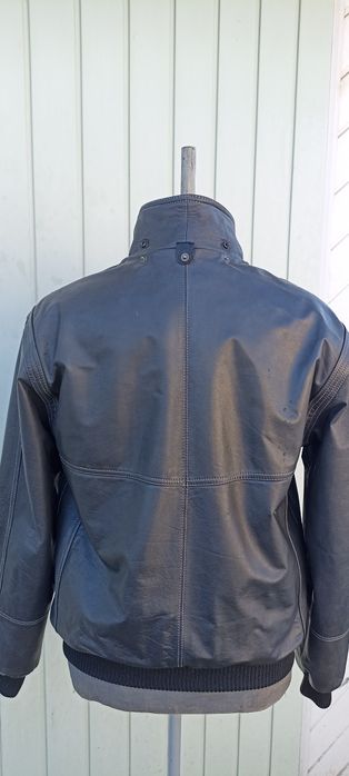 Чоловіча зимова куртка