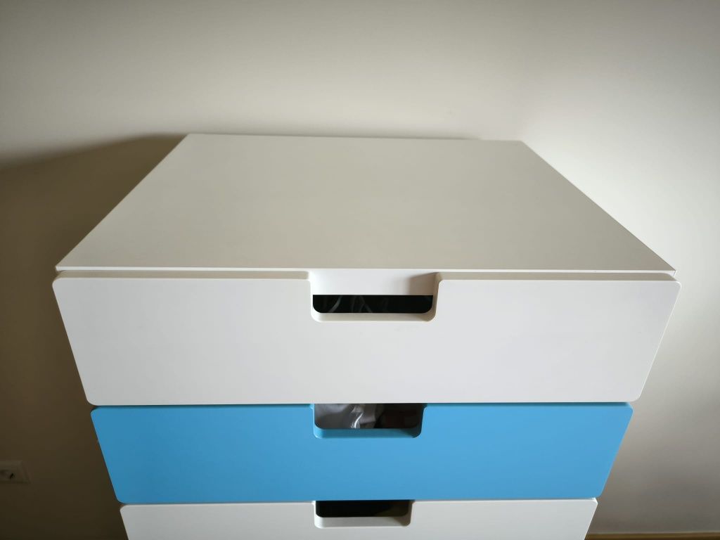 Comoda IKEA com 6 gavetas