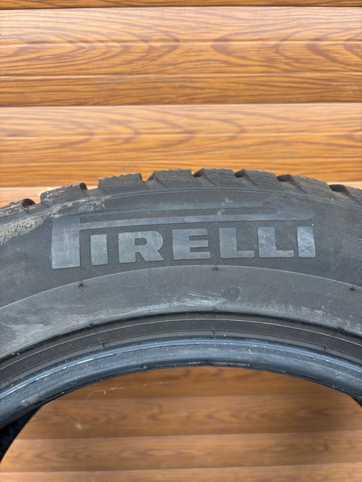 225/55/17 Pirelli 4 opony zimowe 7.19mm 2023r