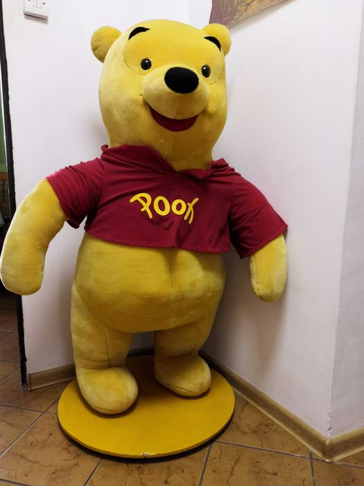 Gigantyczny Miś Kubuś Puchatek