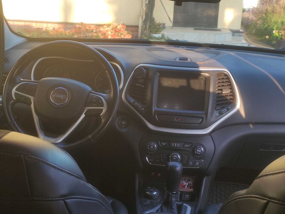 Jeep Cherokee Latitude Plus 2018 4WD