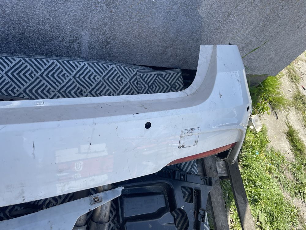 Kompletny tył BMWF31 A300 lift M-pakiet dyfuzor,ślizgi,wydech,sprężyny