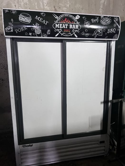 Холодильна вітрина б/у